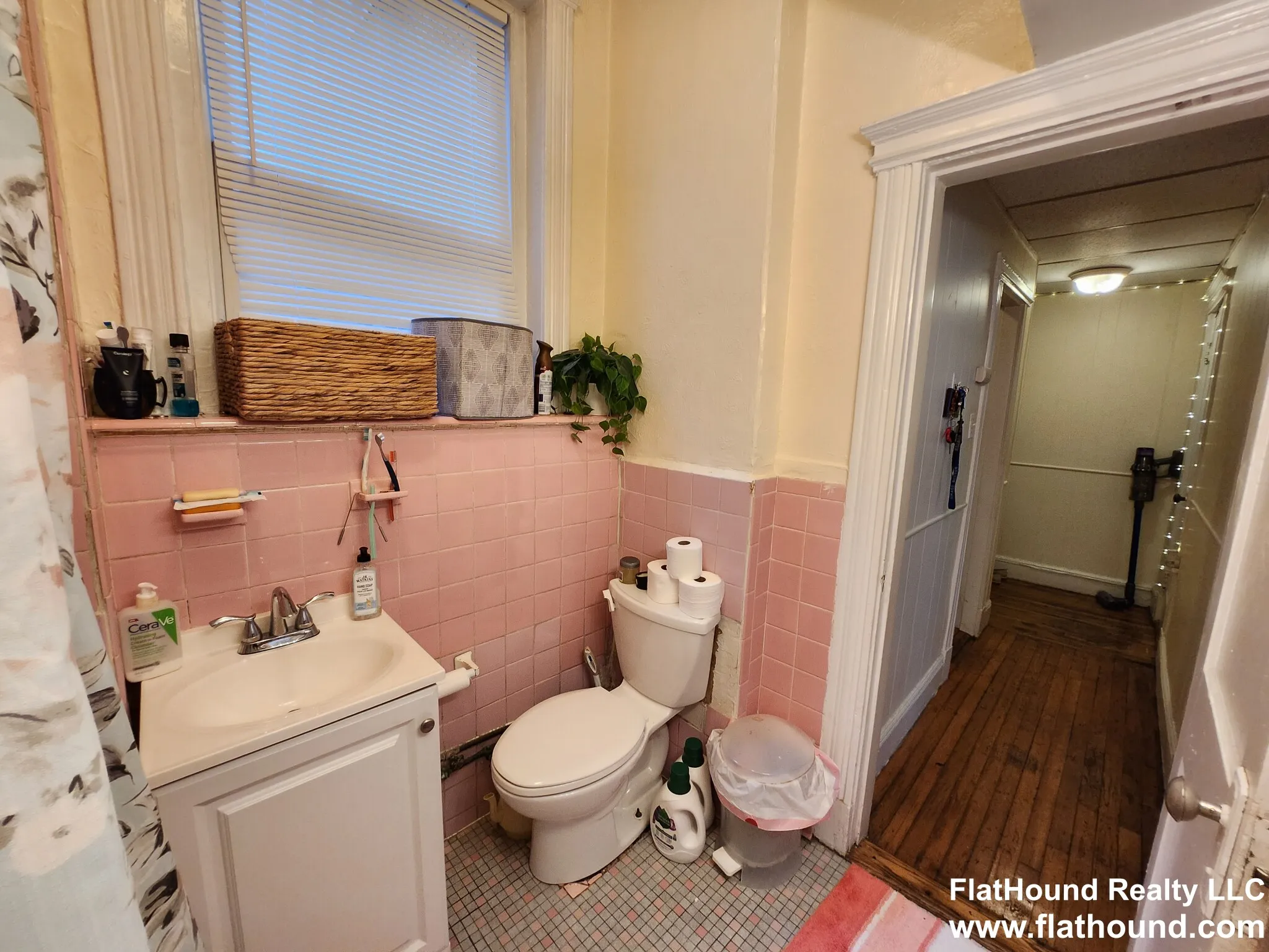 94 Brainerd Rd, Allston
