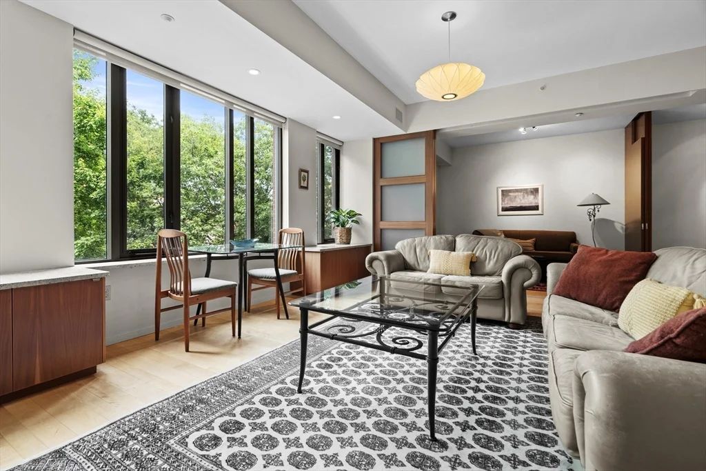 1313 Washington St, South End