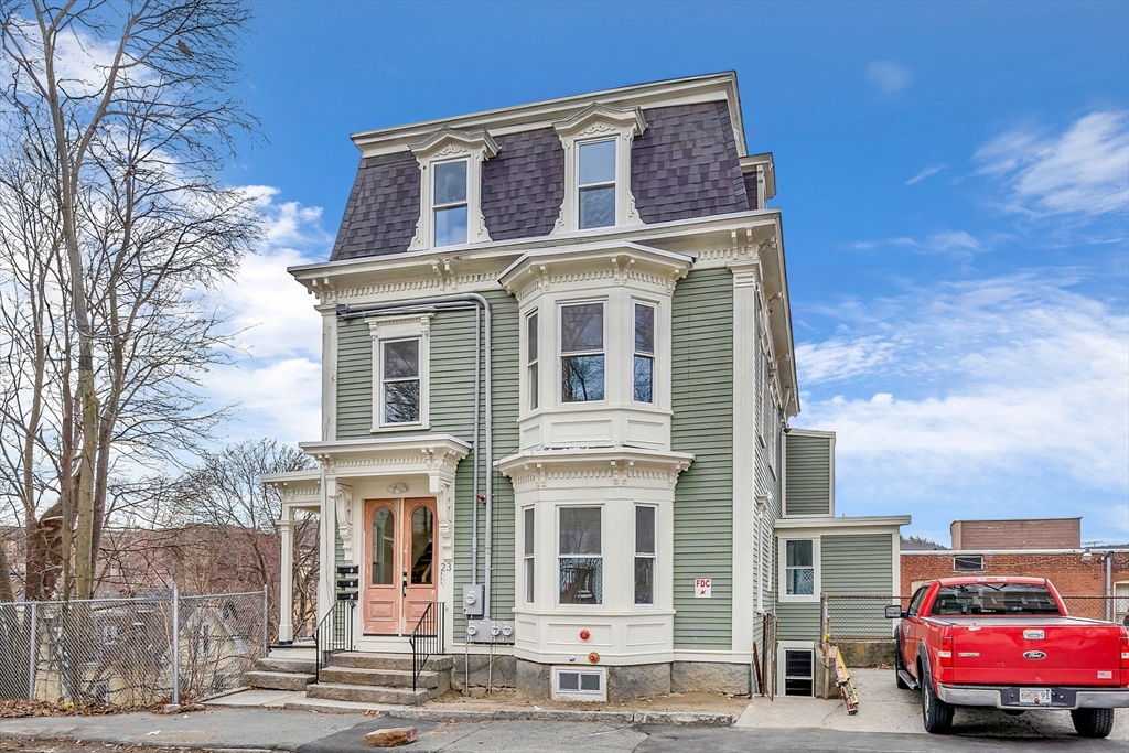 23 Pleasant St, Fitchburg