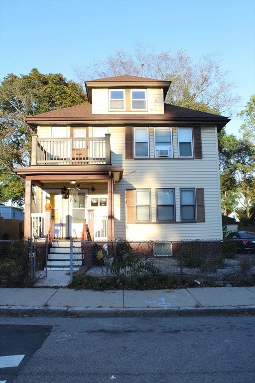 10 Mattakeeset St, Mattapan