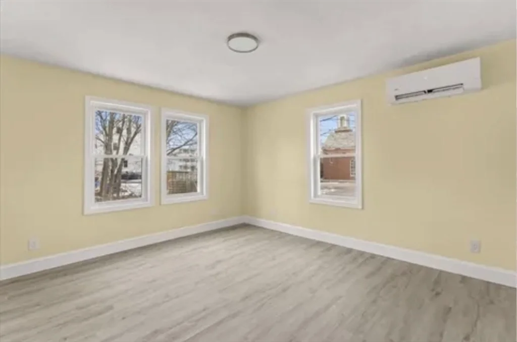 29 St Casimir Ave, Brockton