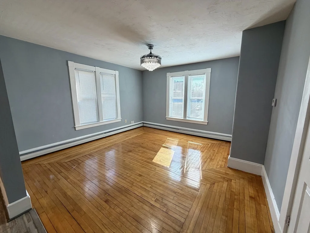 30 Riverview St, Brockton