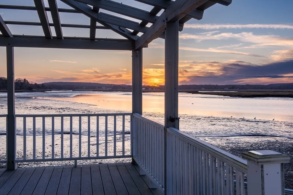 33 Eagle Hill Rd, Great Neck