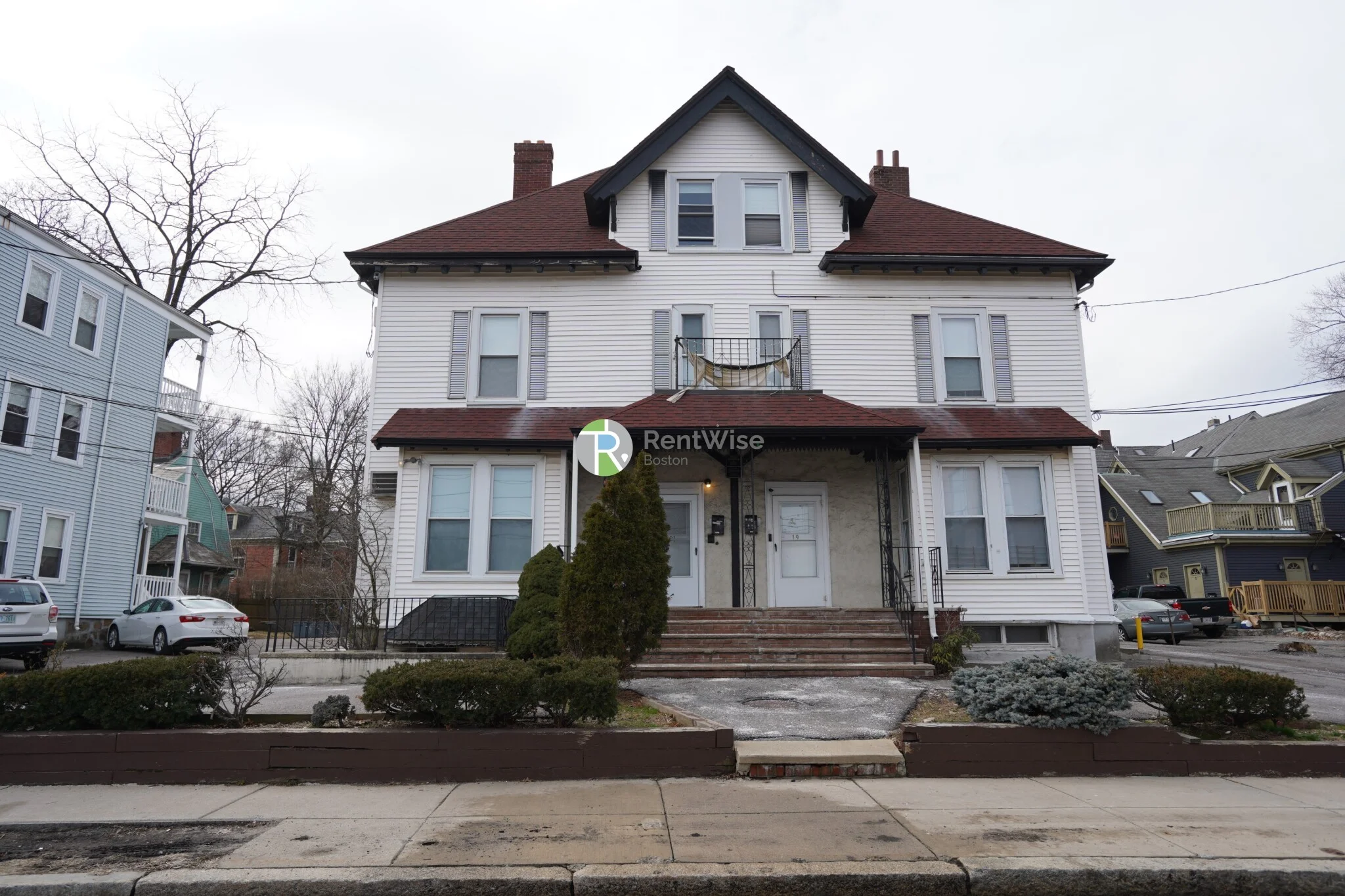 21 Linden St, Allston
