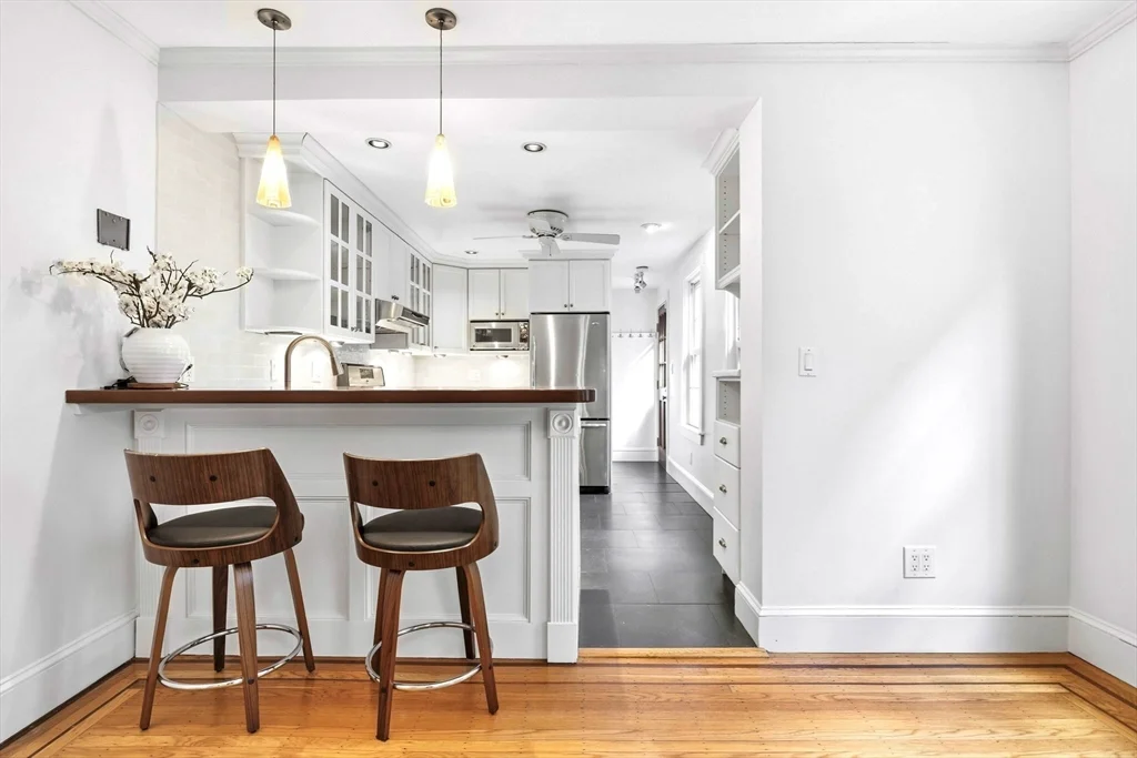 64 Pearl St, Charlestown