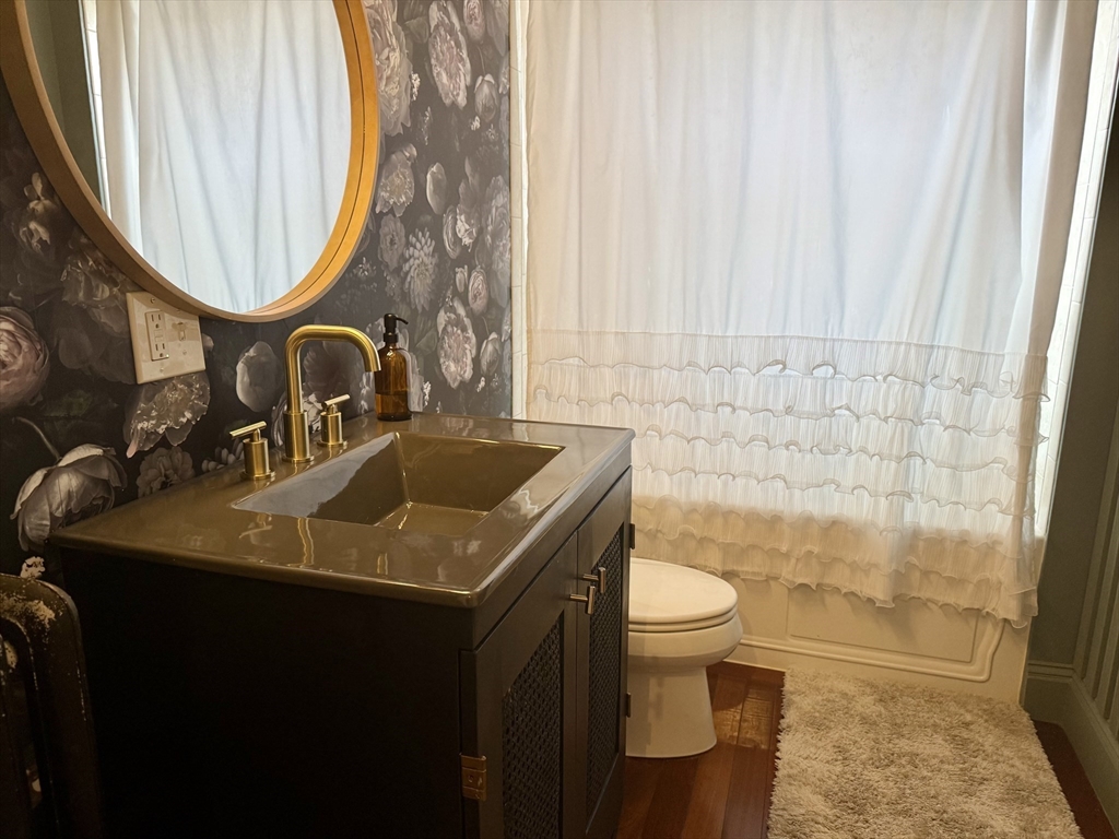 123 Court St, Downtown