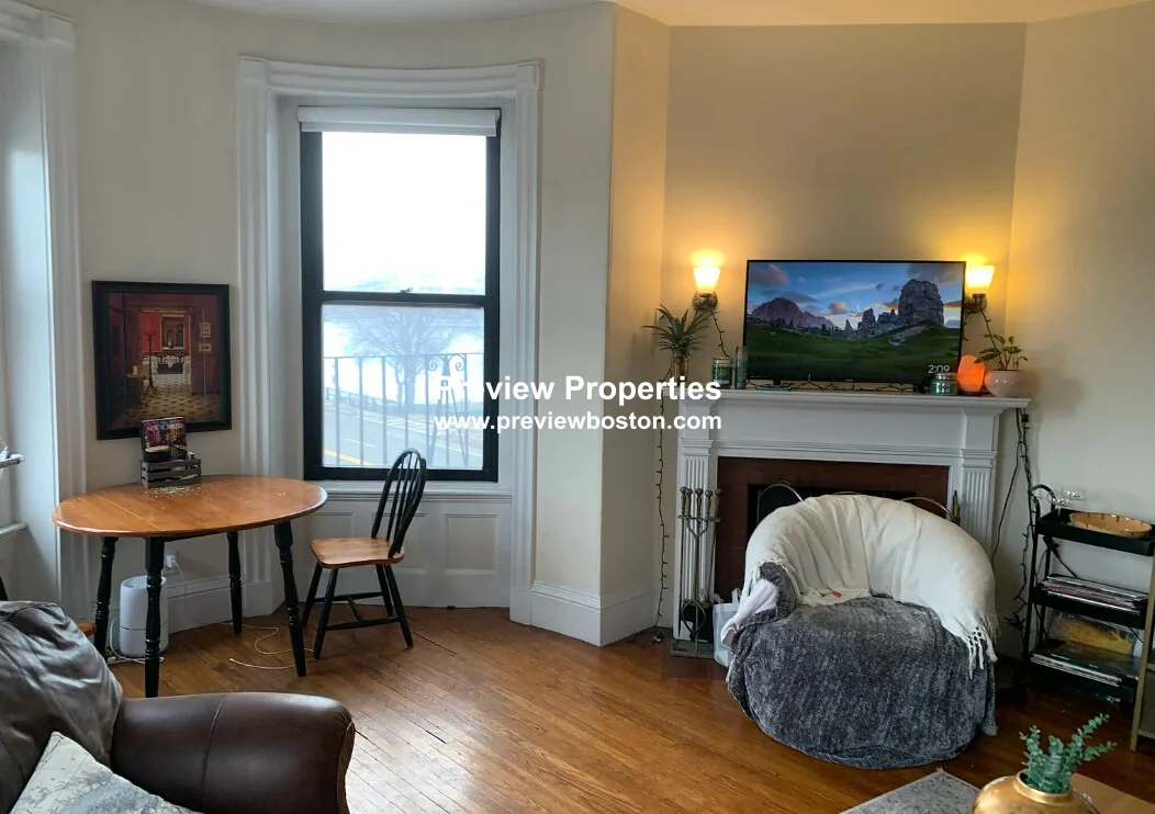 504 Beacon St, Back Bay