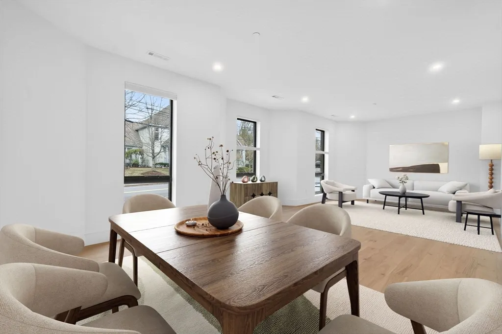1114 Beacon, Newton Highlands