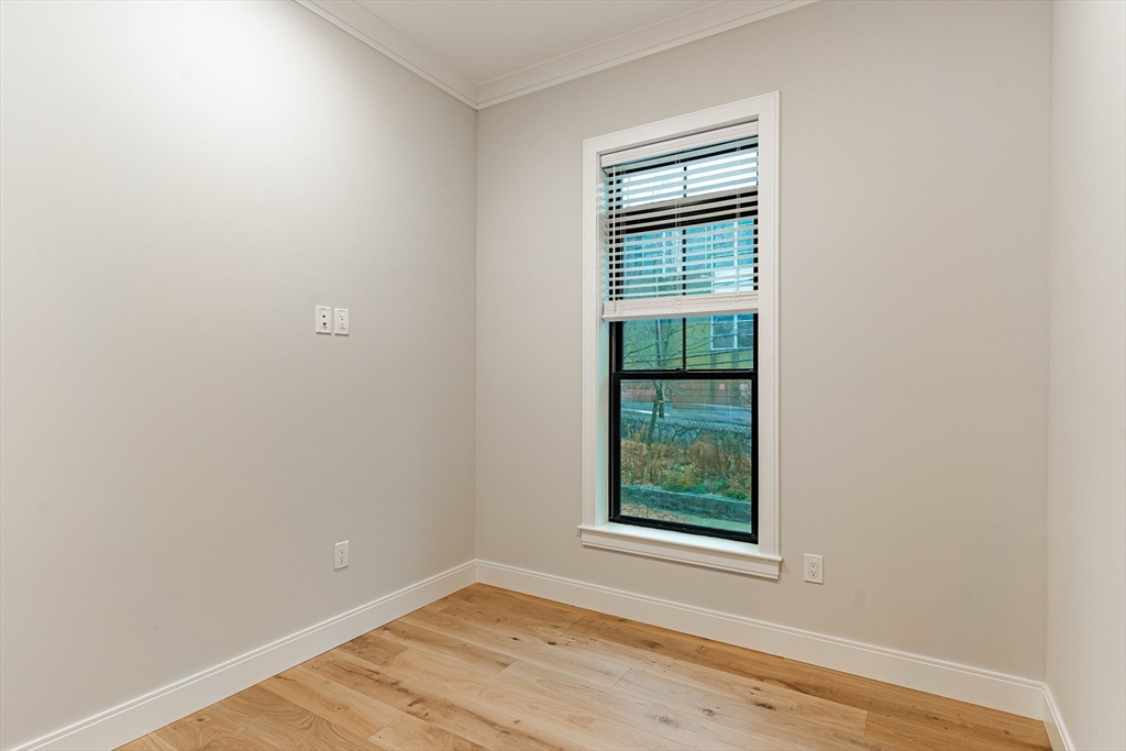 157 Everett St, Allston