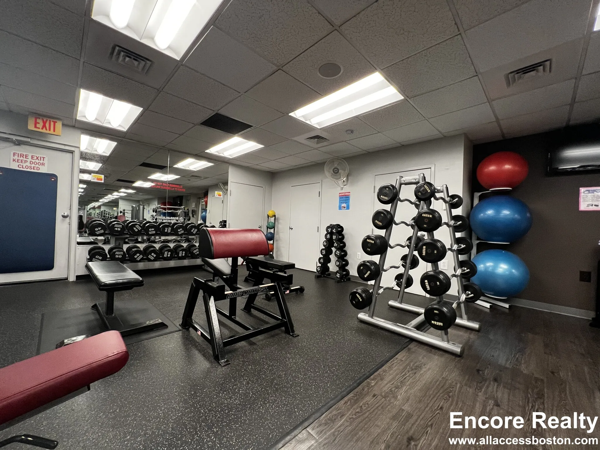 77 Pond Ave, Brookline Village