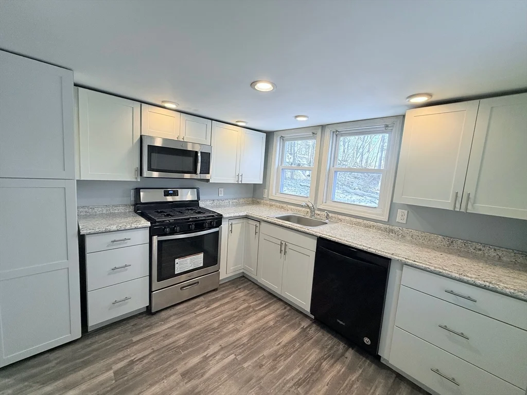 48 Bridge St, Westford