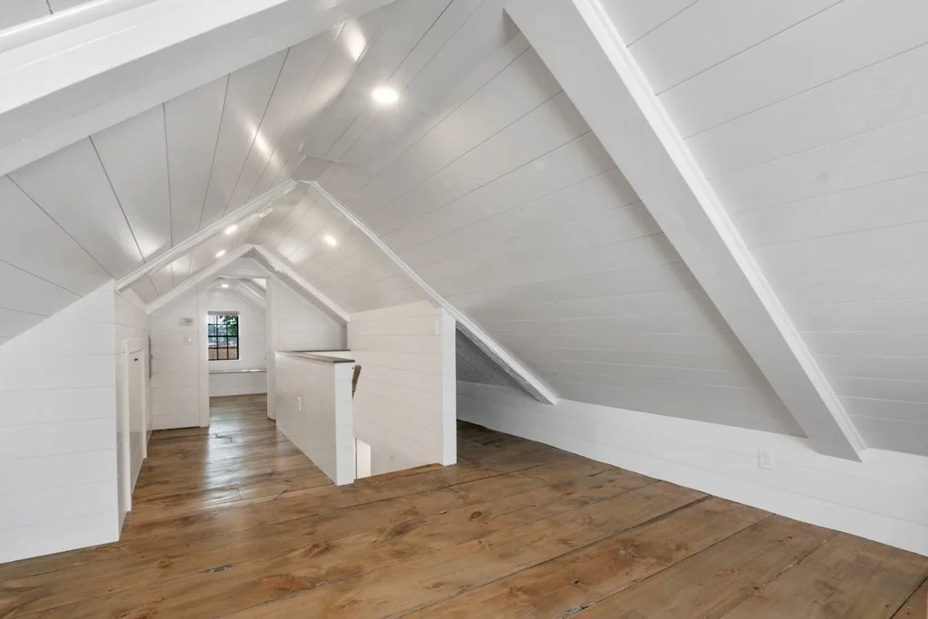 61 Front St, Old Town