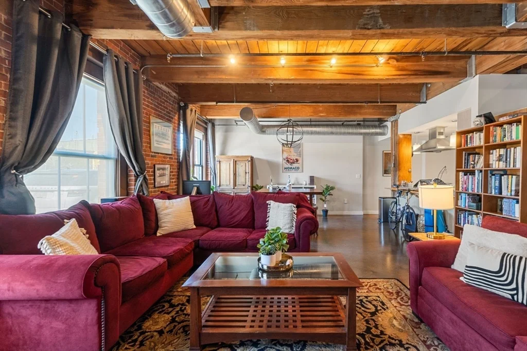 9 W Broadway, South Boston