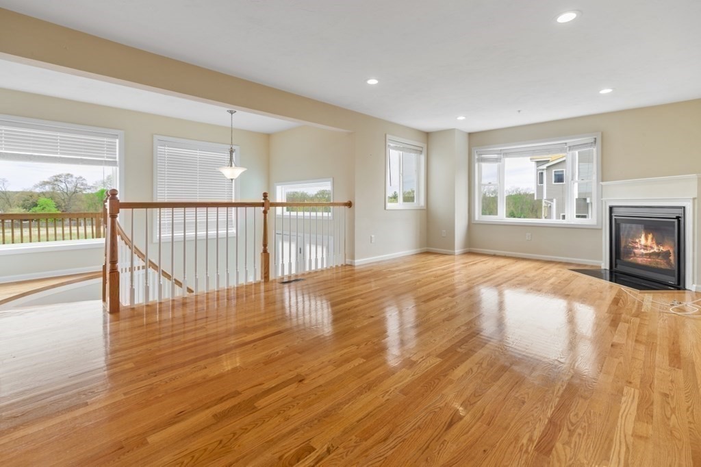 39 John Hancock Dr, Ashland