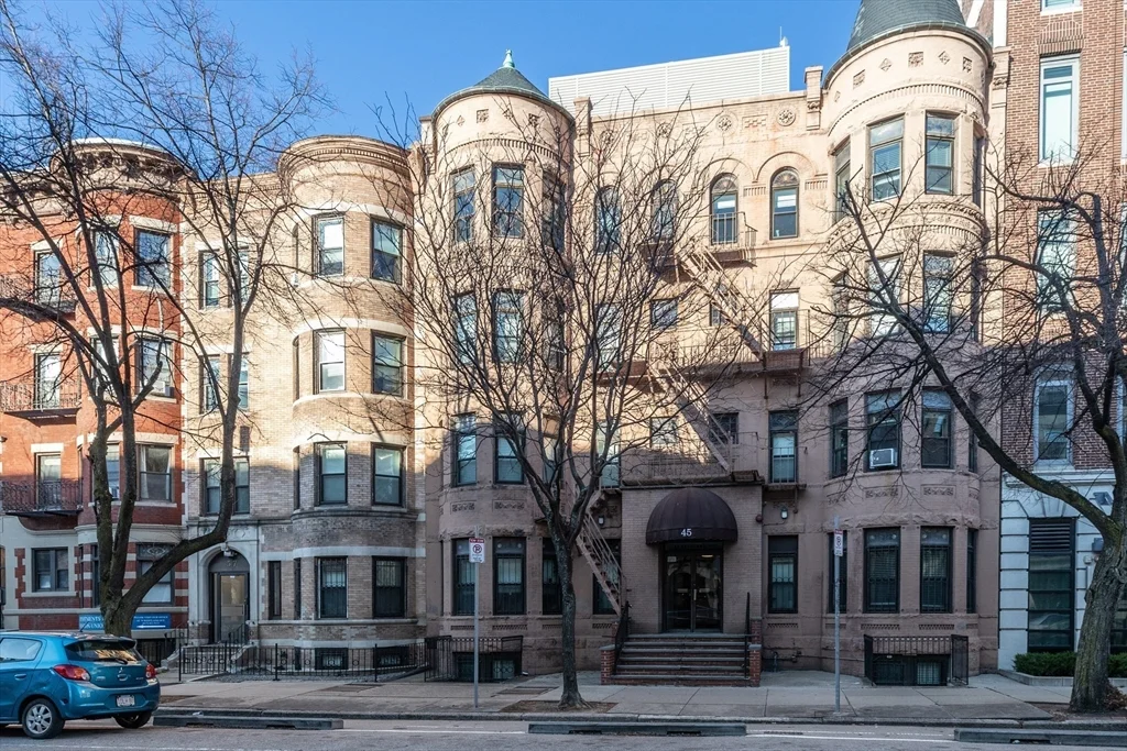 45 Westland Ave, Fenway