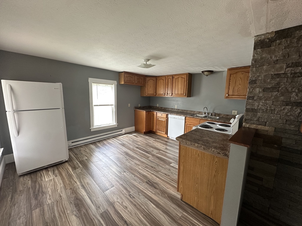 144 High St, Fitchburg