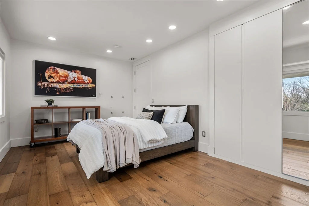 30 Whipple Rd, Lexington