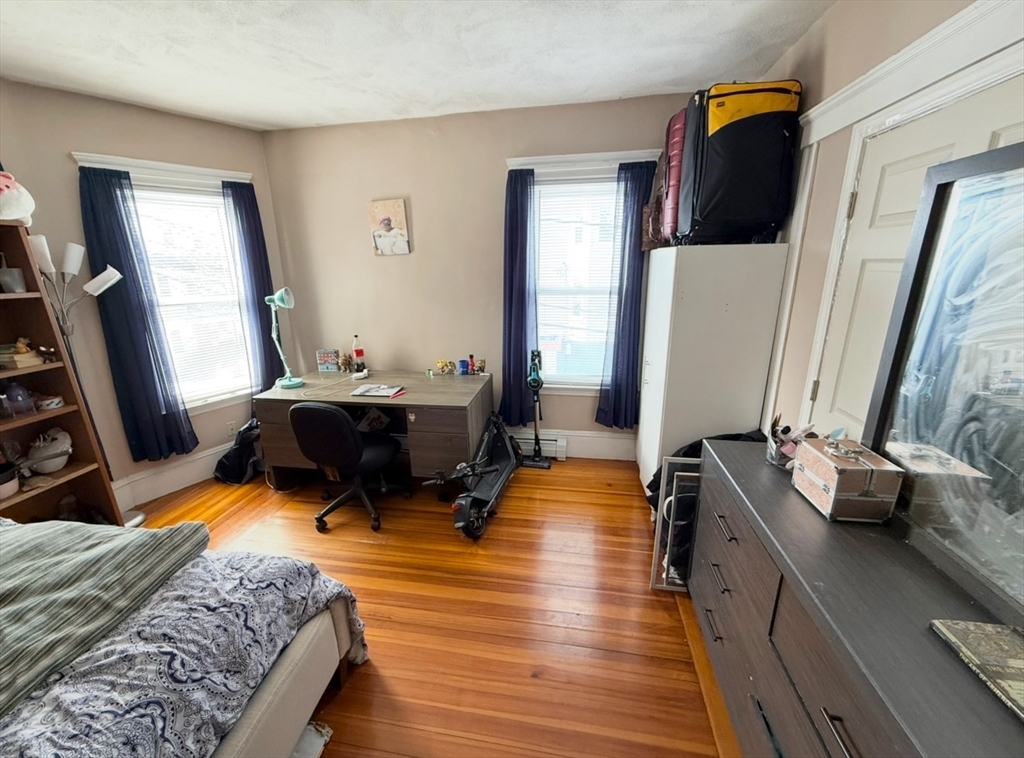 49 Conwell Ave, West Somerville