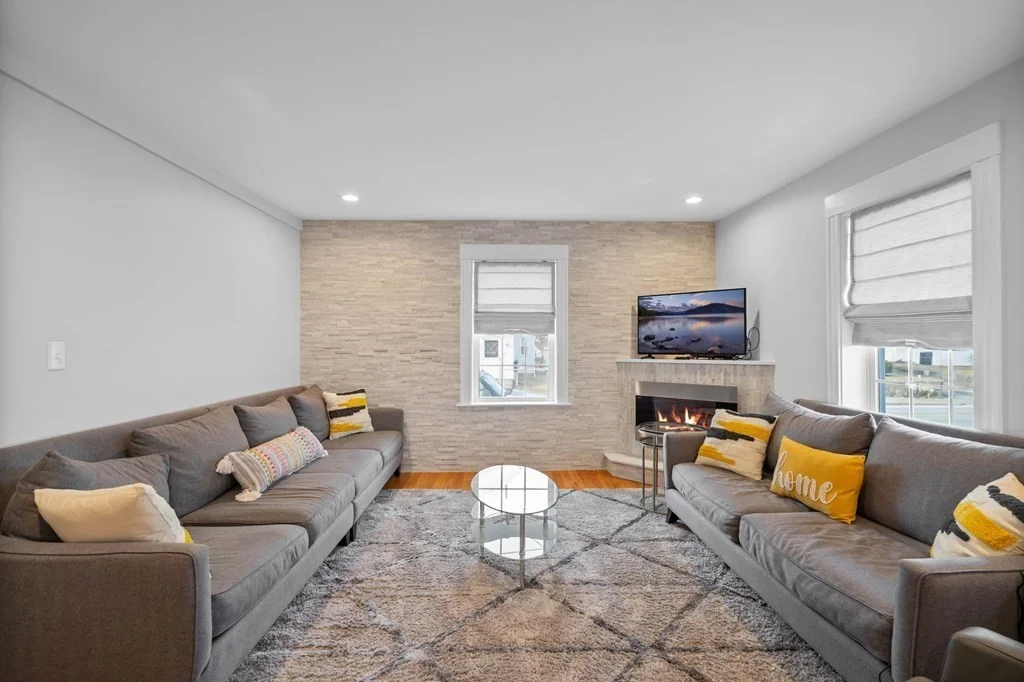 64 Waltham St, Watertown