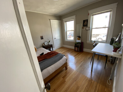 203 South St, Banks Square