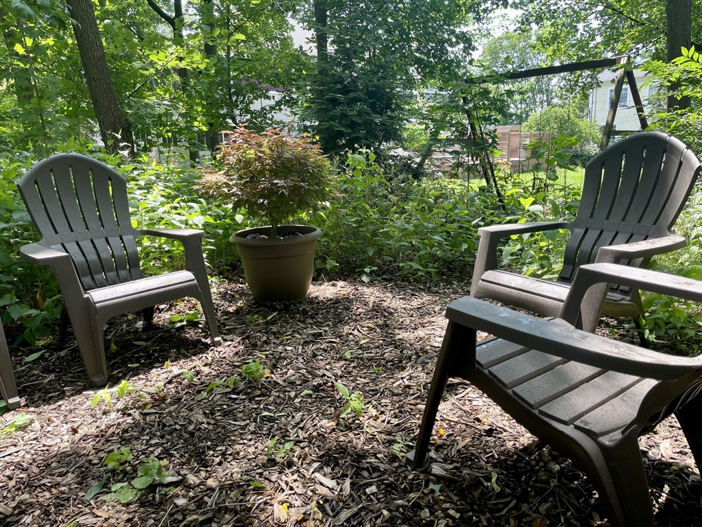 44 Rockview St, Jamaica Plain