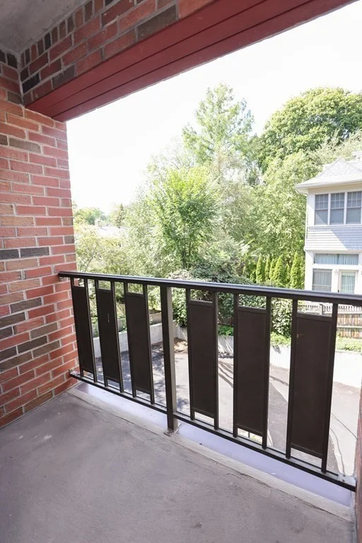 44 Concord Ave, Neighborhood 9