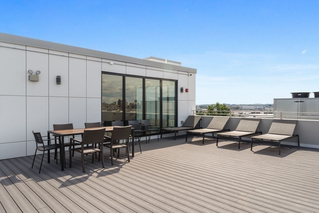 20 West Fifth St, South Boston