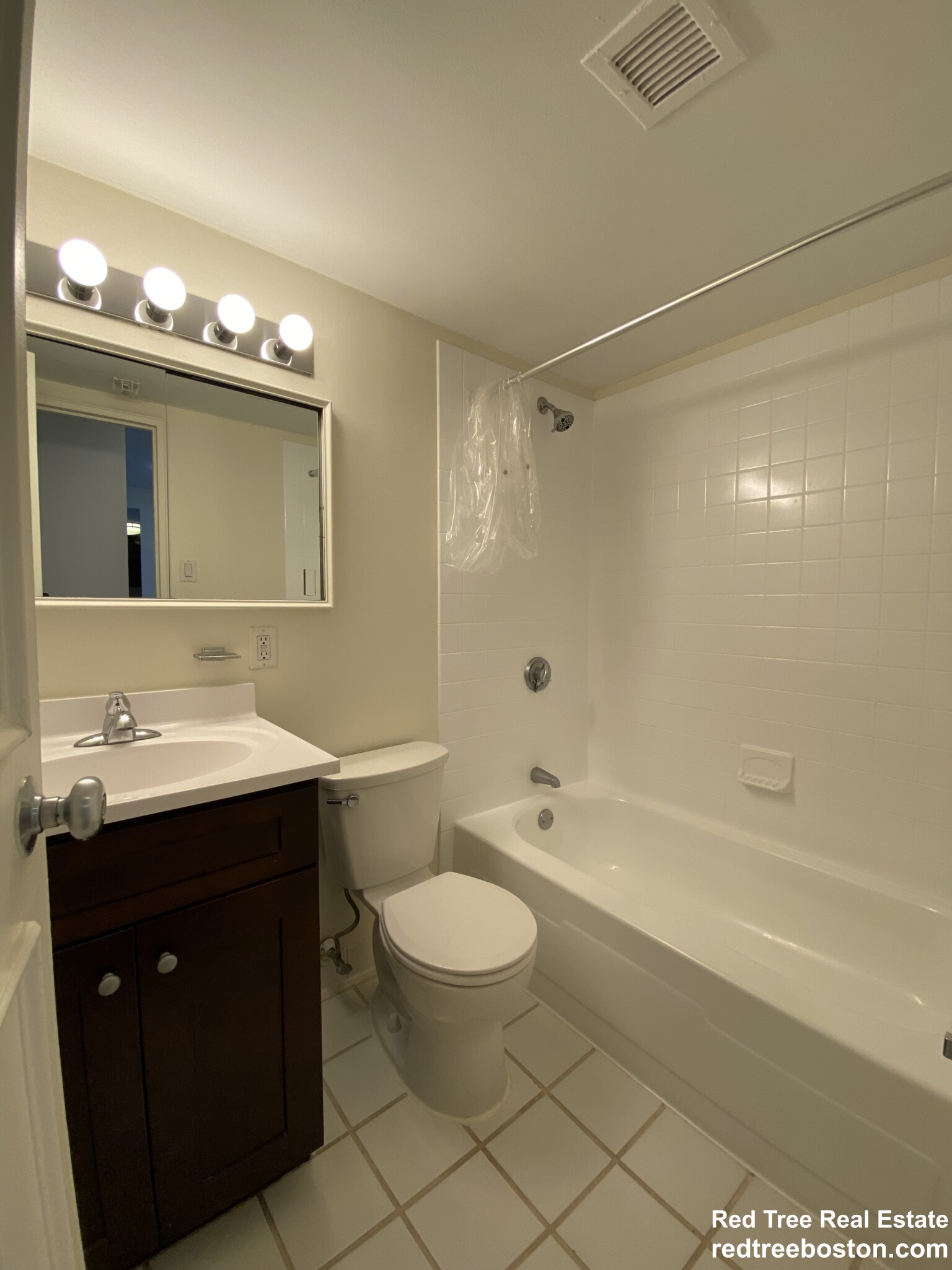 175 Freeman St, North Brookline