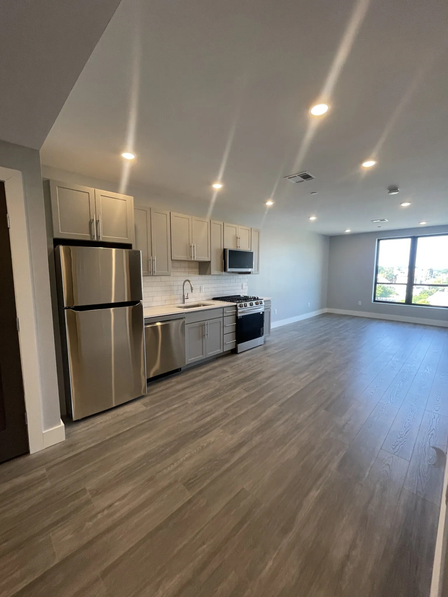 365 Western Ave, Brighton