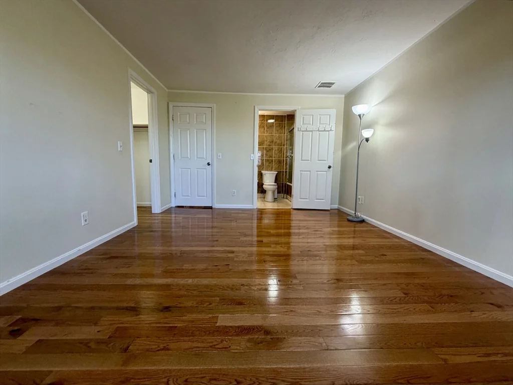 22 Gates Rd, Worcester