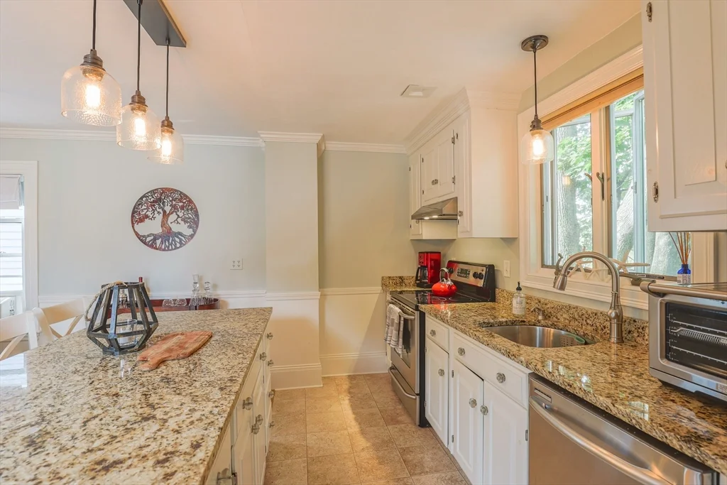 17 Charter St, Newburyport