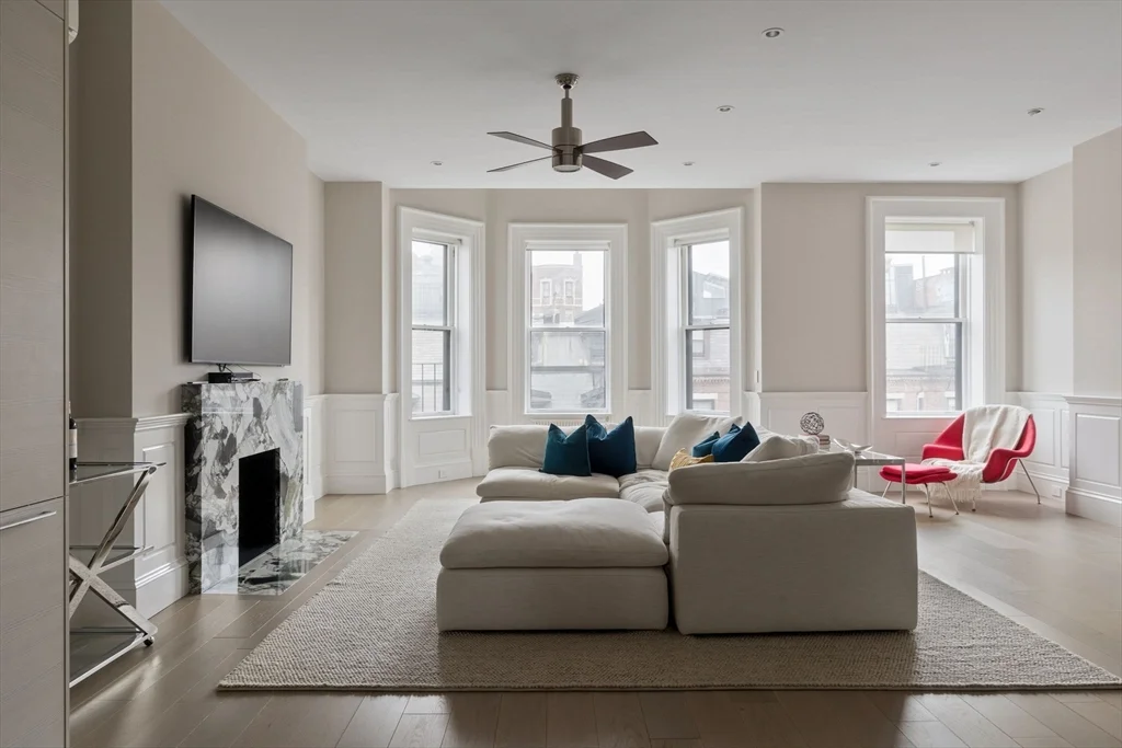 135 Commonwealth Ave, Back Bay