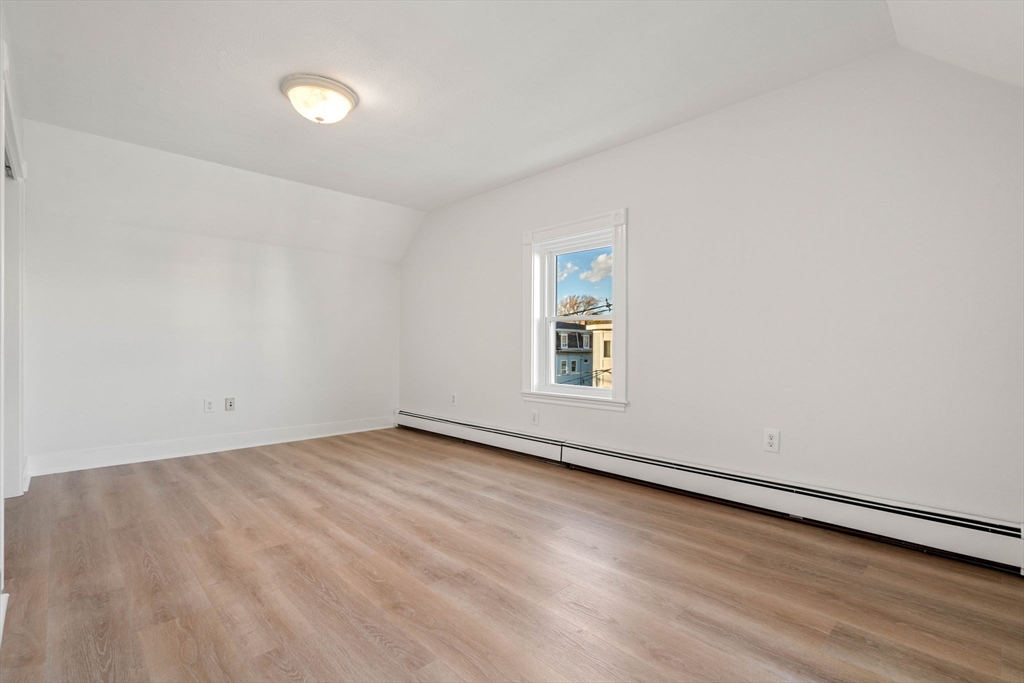 15 Bradbury St, Allston