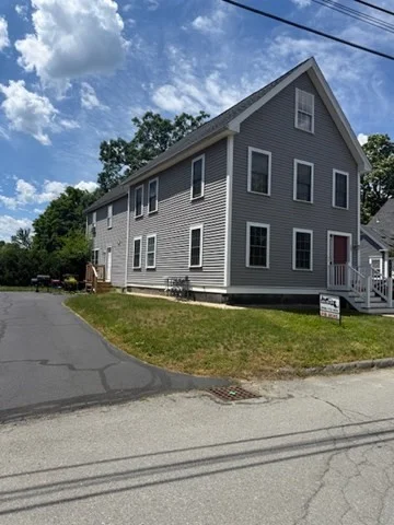 23 Grove St, Ayer