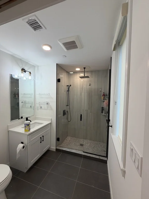 175 Gove St, East Boston