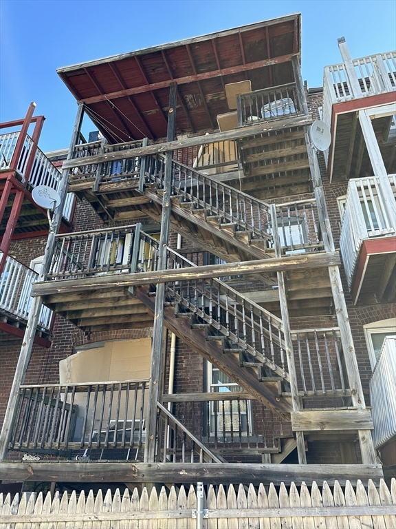 1905 Columbus Ave, Roxbury