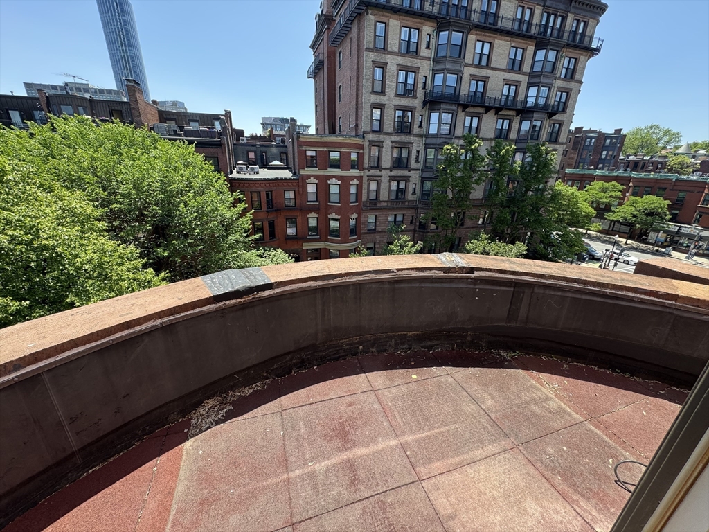 403 Marlborough St, Back Bay