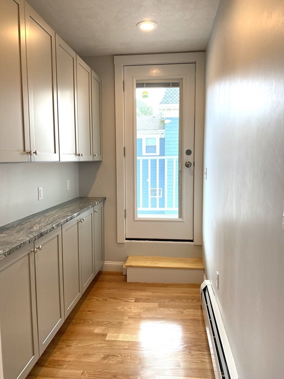 21 Summit Ave, Prospect Hill