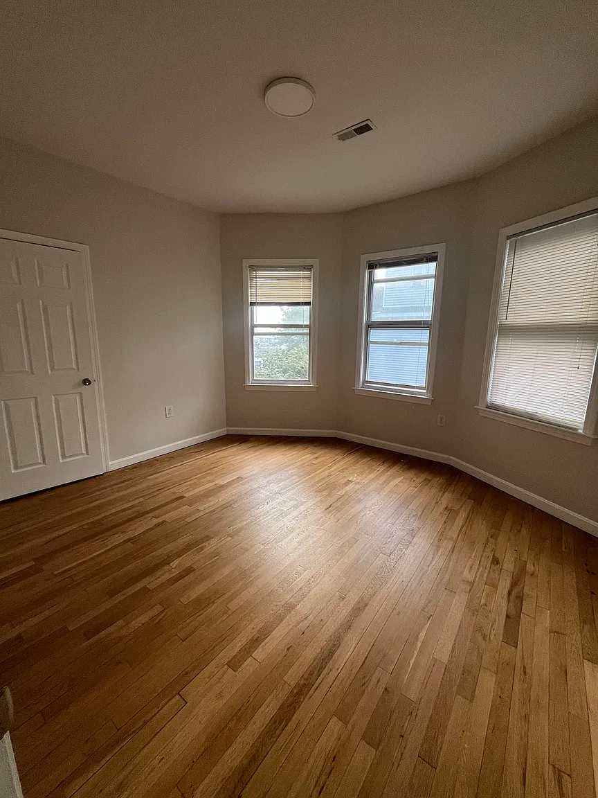 97 Bradstreet Ave, Revere