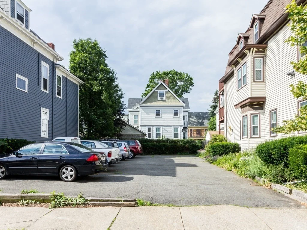 14 Arlington St, East Somerville