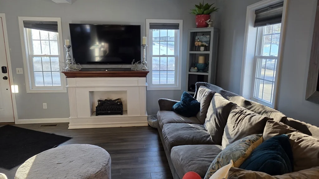 533 Prospect St, West Boylston