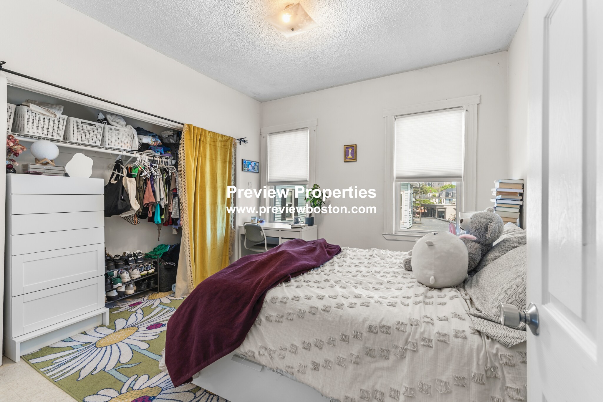 175 River St, Riverside