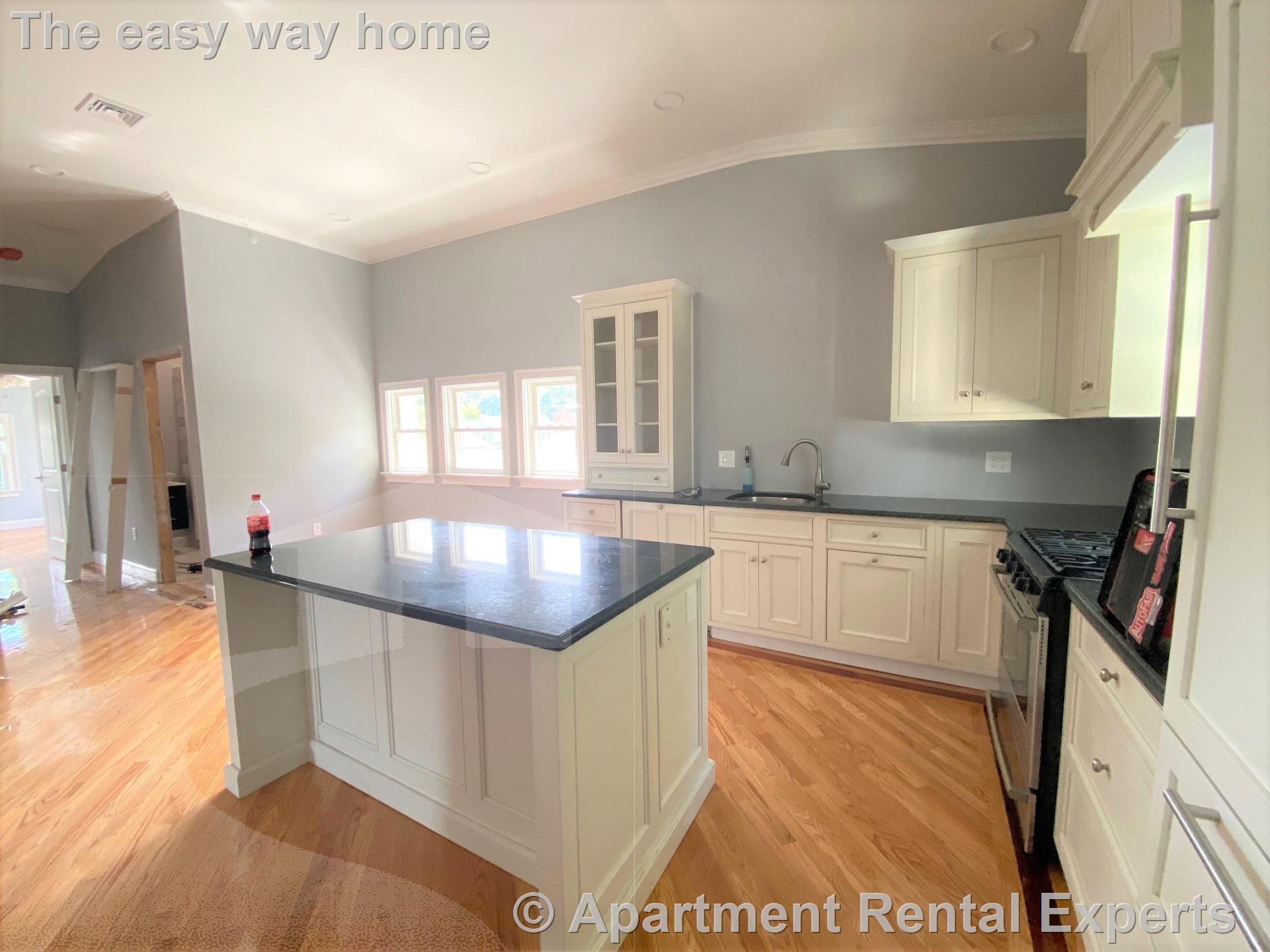 66 Dudley St, Salem St. Area