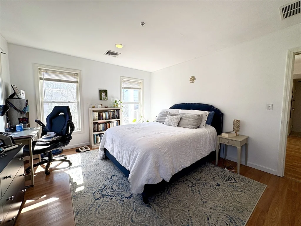 20 Cameron St, Boylston Street