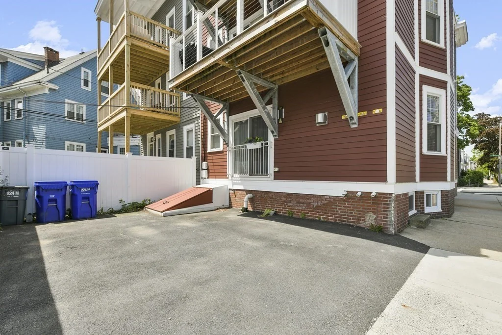 224 M St, South Boston