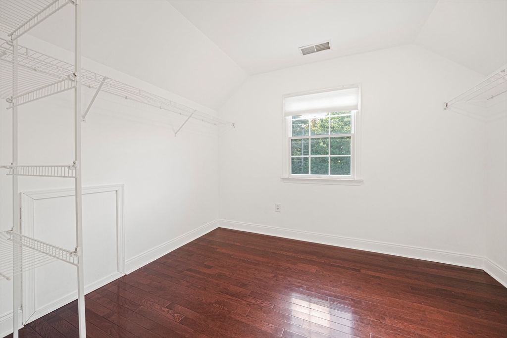 24 Endean Dr, Walpole