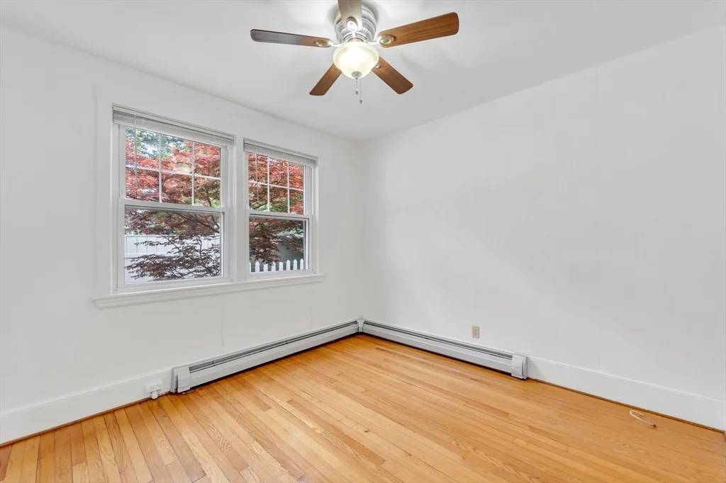 8 Greystone Ave, Bradford