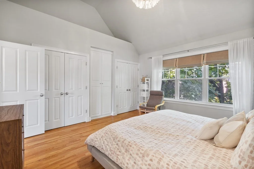 10 S Sydney, Dorchester