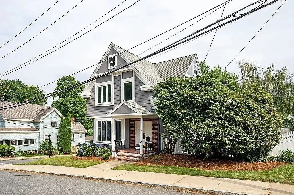 32 Water St, Marlborough