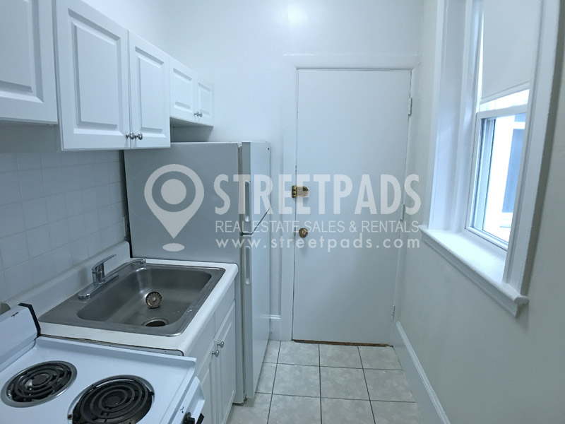 1539 Beacon St, Griggs Park